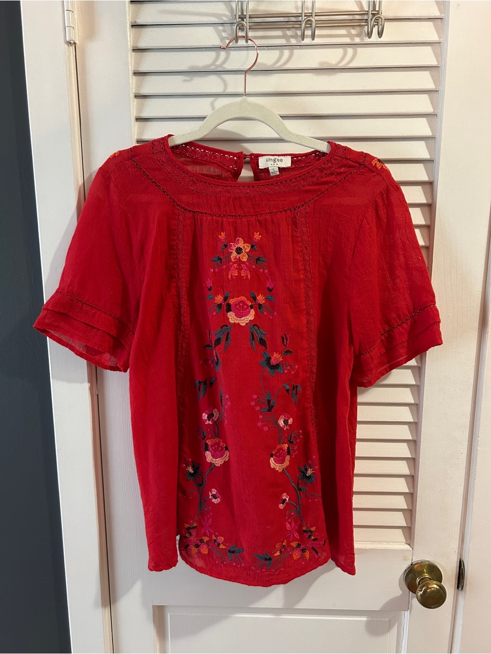 Umgee Red Floral Embroidered Short Sleeve Blouse
